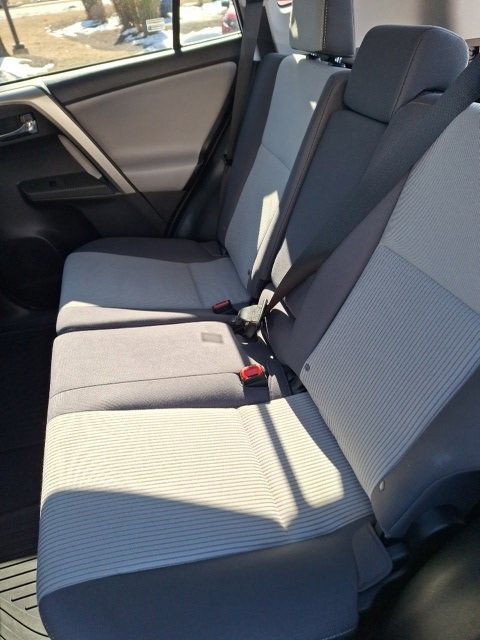 Used 2015 Toyota RAV4 XLE image 18