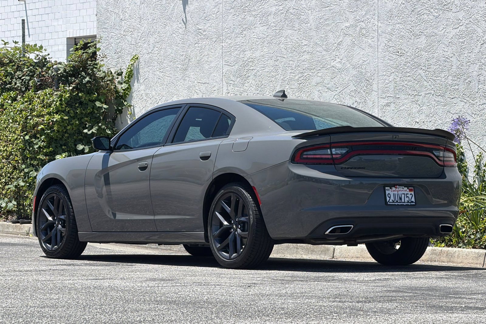 Used 2023 Dodge Charger SXT w/ Blacktop Package RWD image 6