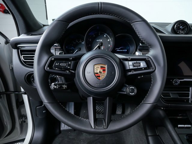New 2026 Porsche Macan GTS image 10