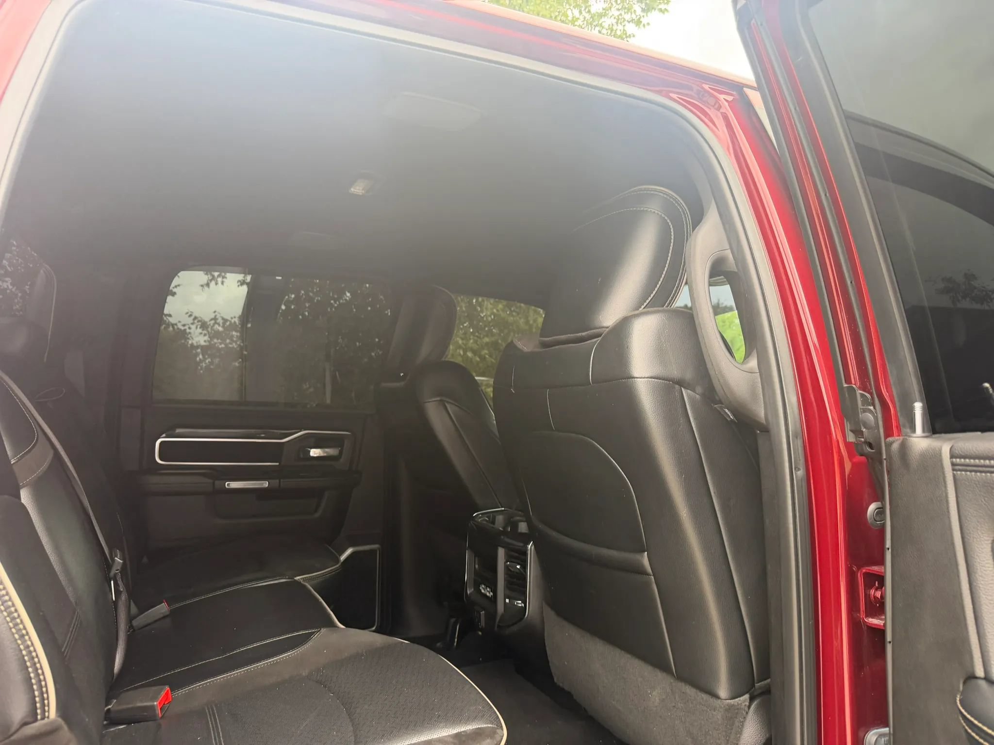Used 2019 RAM 2500 Laramie AWD/4WD image 14