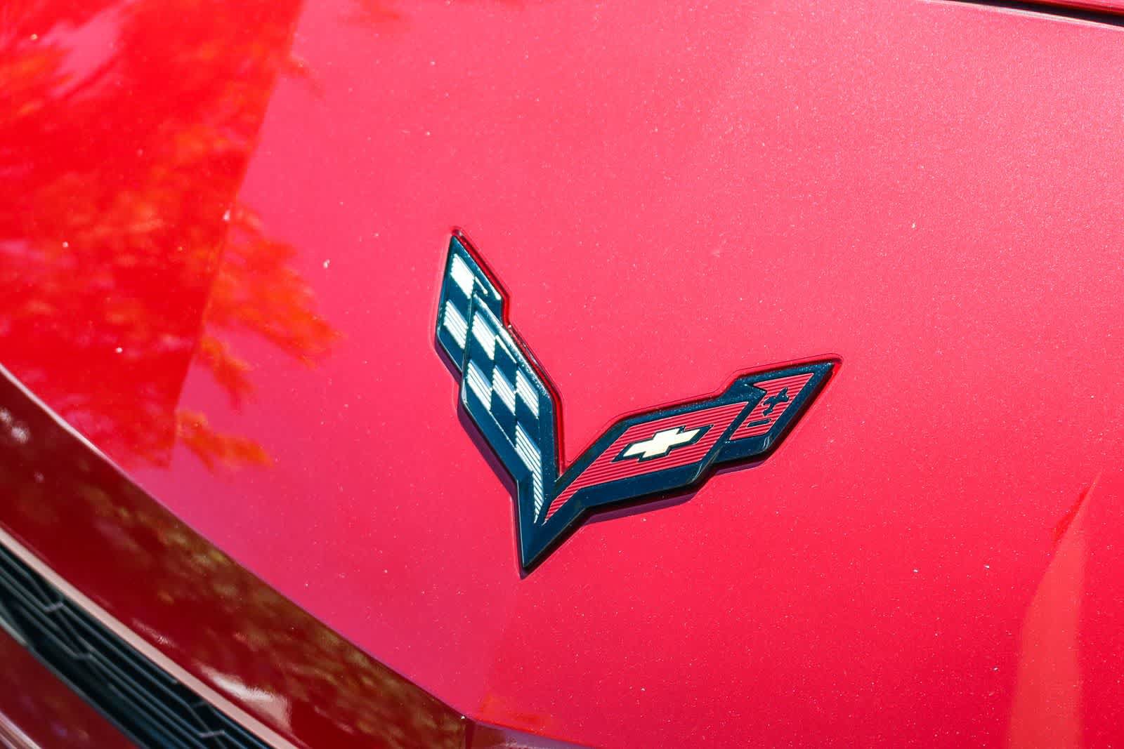 Used 2015 Chevrolet Corvette Z06 w/ 3LZ Preferred Equipment Group RWD image 11