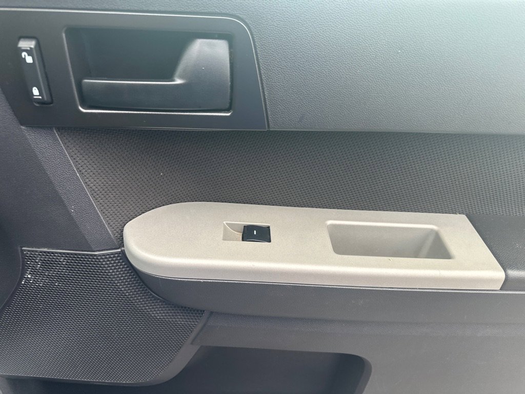 Used 2010 Ford Escape XLT FWD image 11