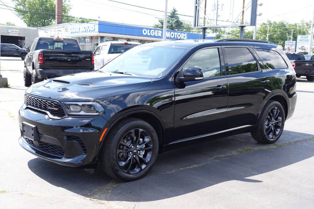 Used 2024 Dodge Durango R/T w/ Blacktop Package AWD/4WD image 2