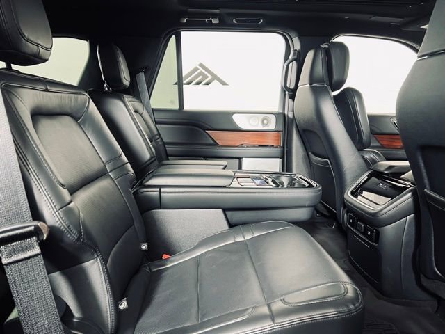 Used 2023 Lincoln Navigator Reserve w/ Equipment Group 201A image 13