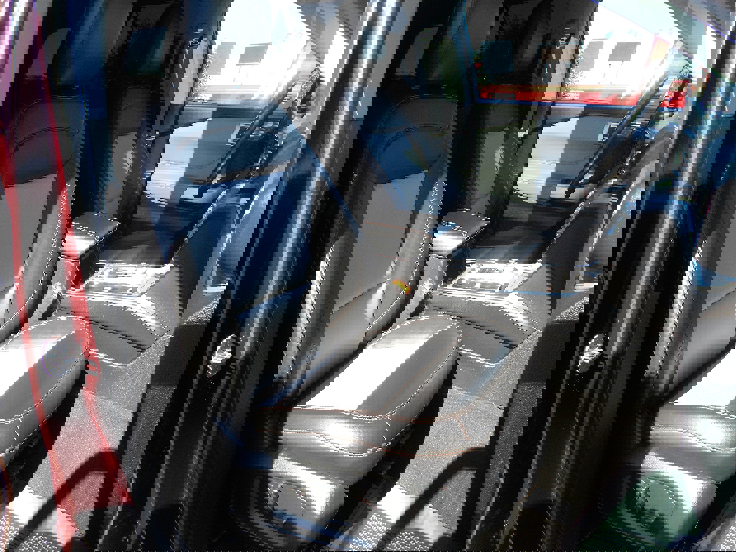 Used 2023 Ford Explorer XLT w/ Equipment Group 202A image 14