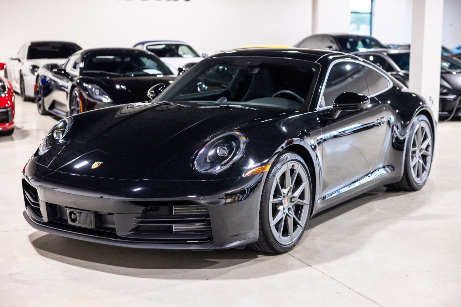 Used 2025 Porsche 911 Carrera RWD image 12