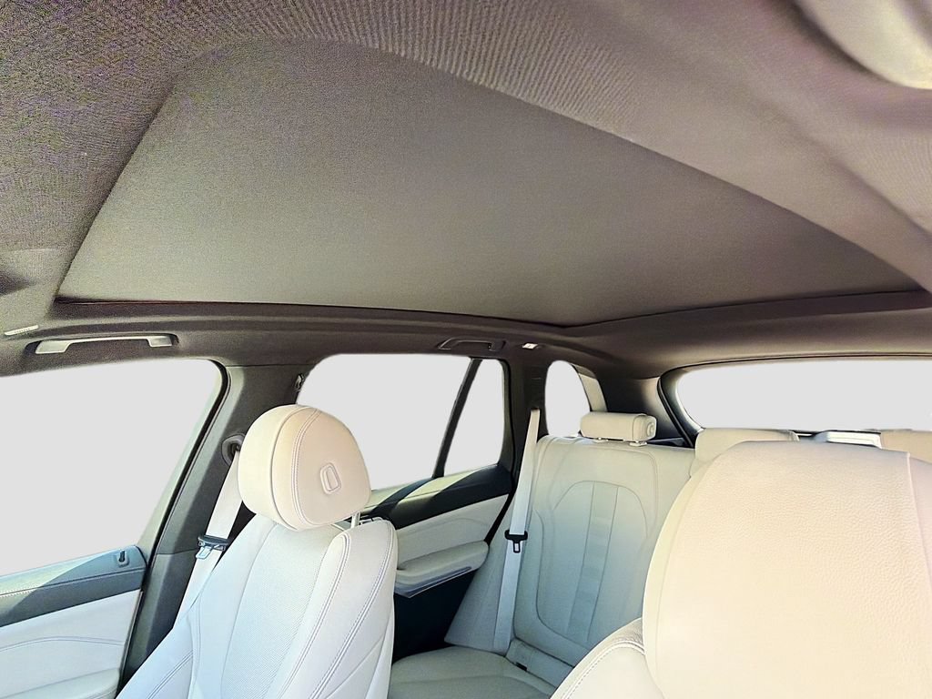 Used 2021 BMW X5 sDrive40i w/ M Sport Package RWD image 26
