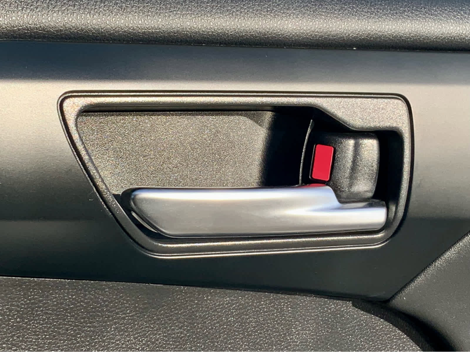 Used 2021 Toyota Highlander XLE image 54