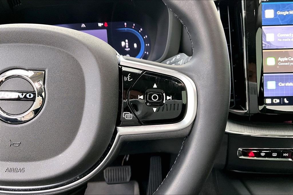 Used 2025 Volvo XC60 B5 Plus w/ Protection Package Premier image 26