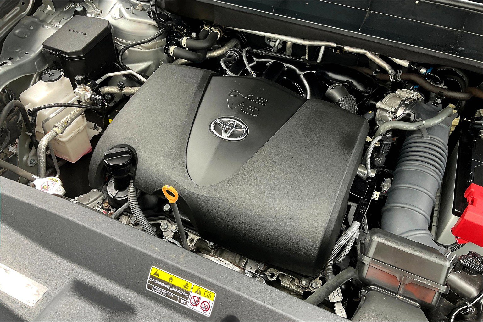Used 2022 Toyota Highlander XLE AWD/4WD image 37