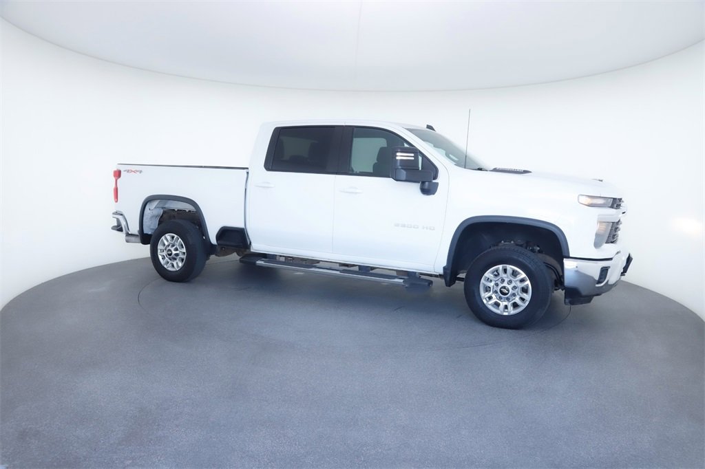 Used 2024 Chevrolet Silverado 2500 LT image 10