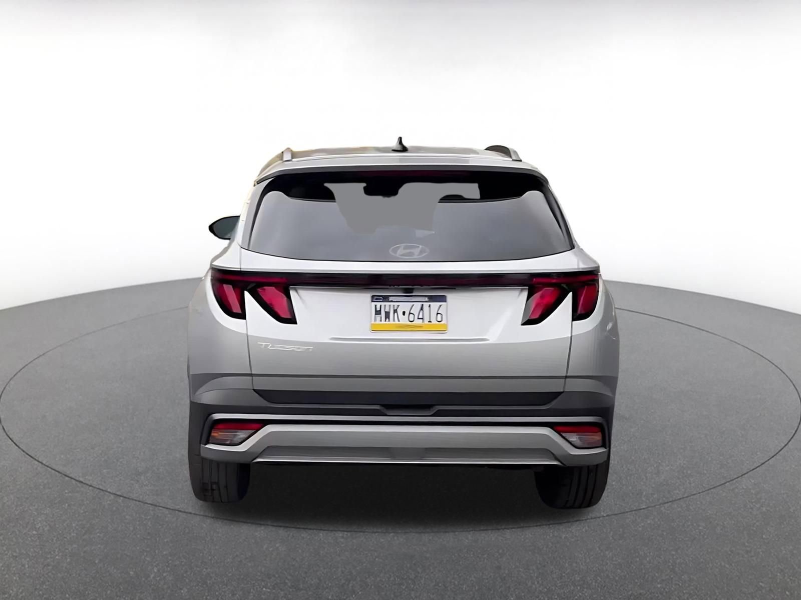 Used 2025 Hyundai Tucson SEL FWD image 12