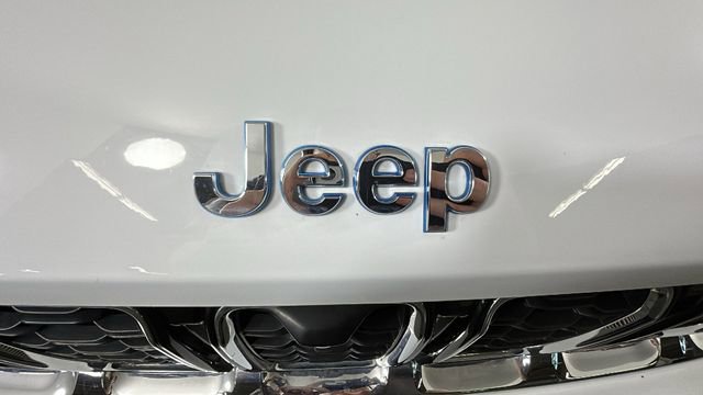 Used 2022 Jeep Grand Cherokee Limited 4xe w/ Luxury Tech Group II AWD/4WD image 9