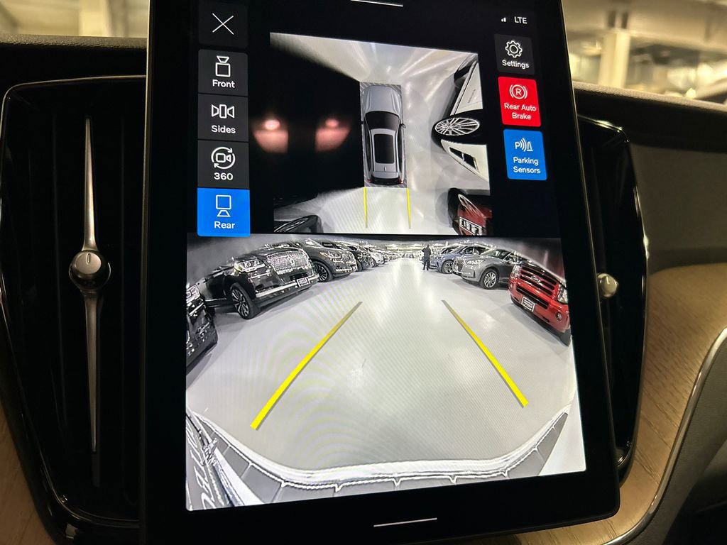 Used 2026 Volvo XC60 B5 Plus w/ Protection Package Premier AWD/4WD image 17