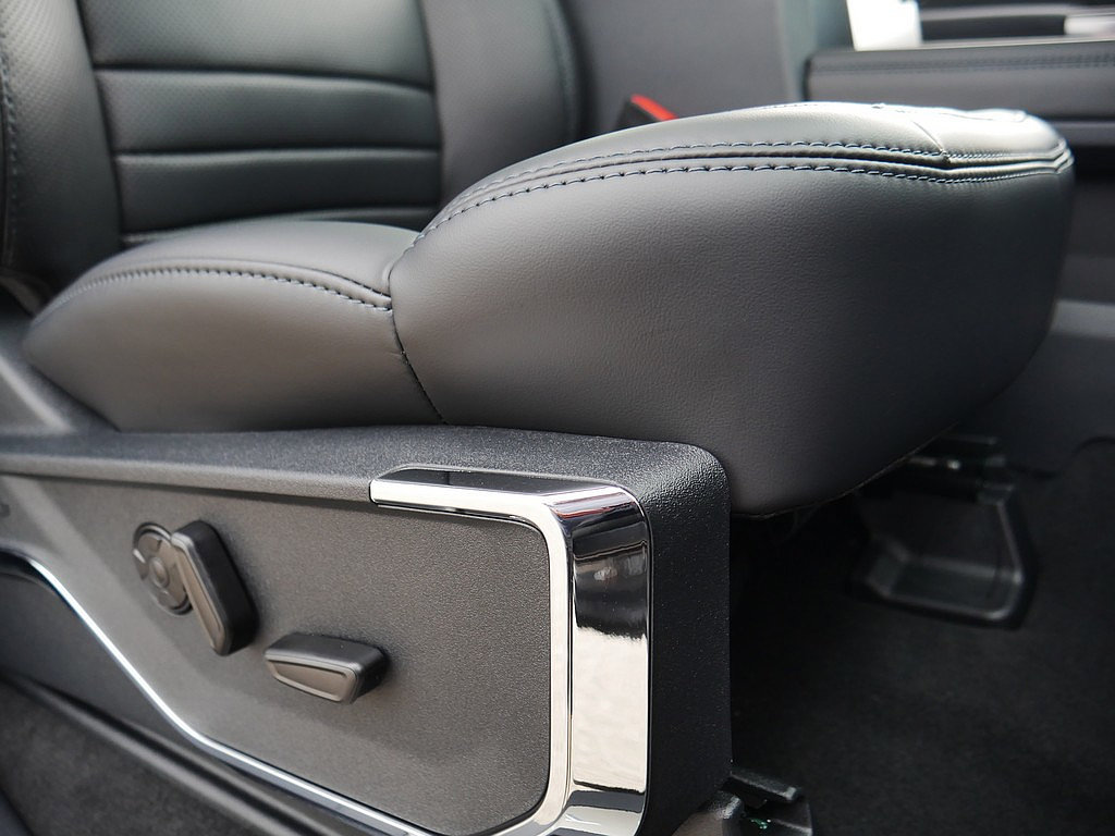 New 2027 Ford F350 Platinum AWD/4WD image 36