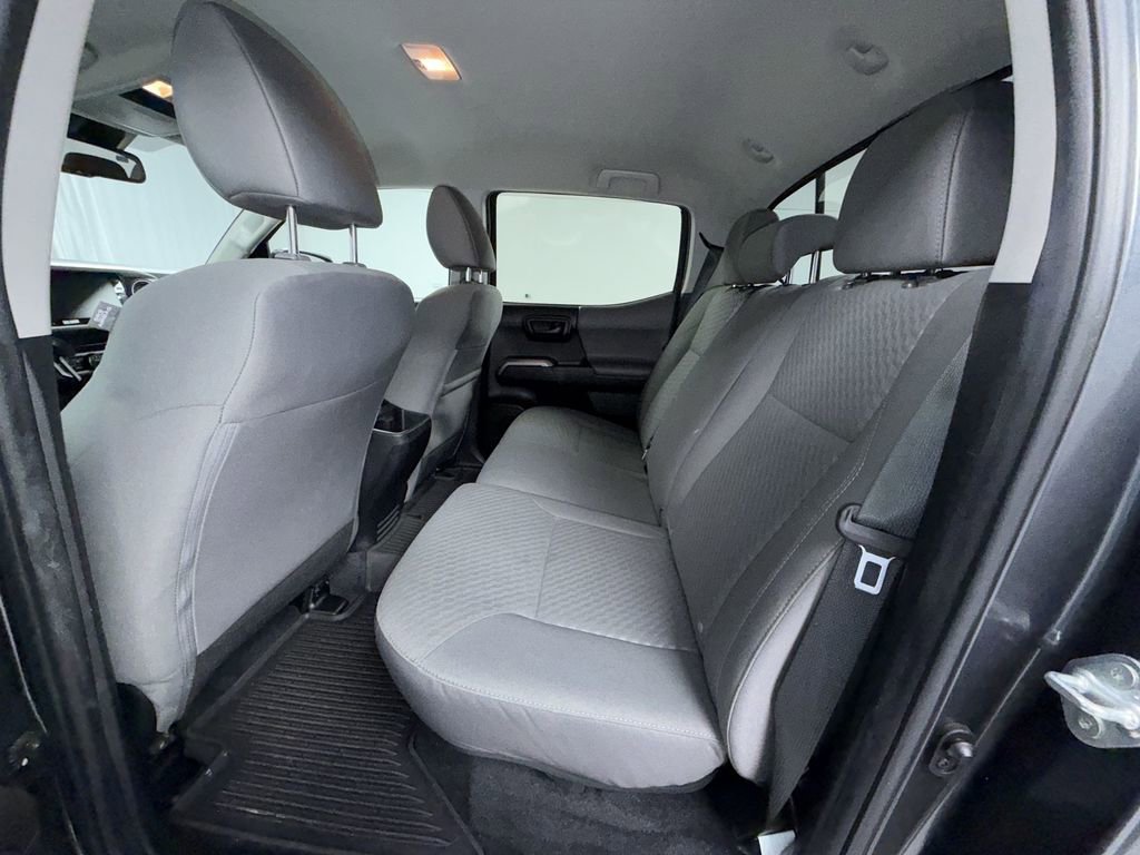 Certified 2023 Toyota Tacoma SR5 AWD/4WD image 18