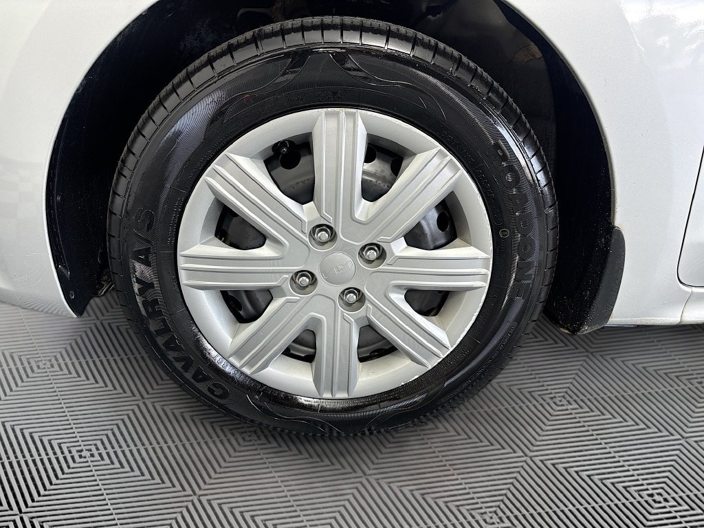 Used 2023 Kia Rio S FWD image 28