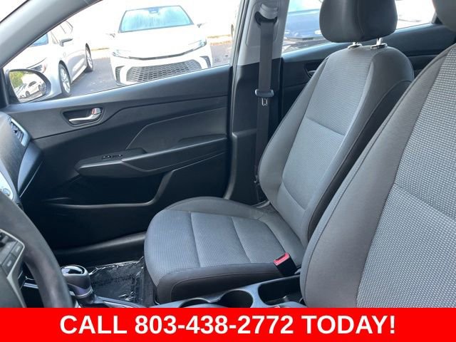 Used 2022 Hyundai Accent SE FWD image 10