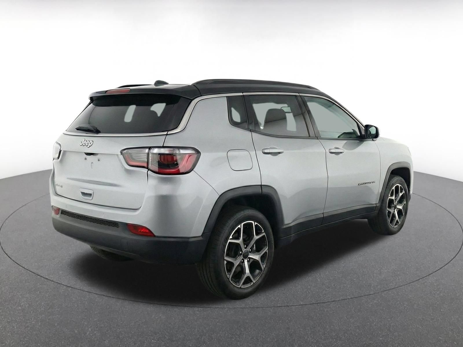 Used 2025 Jeep Compass Limited AWD/4WD image 10