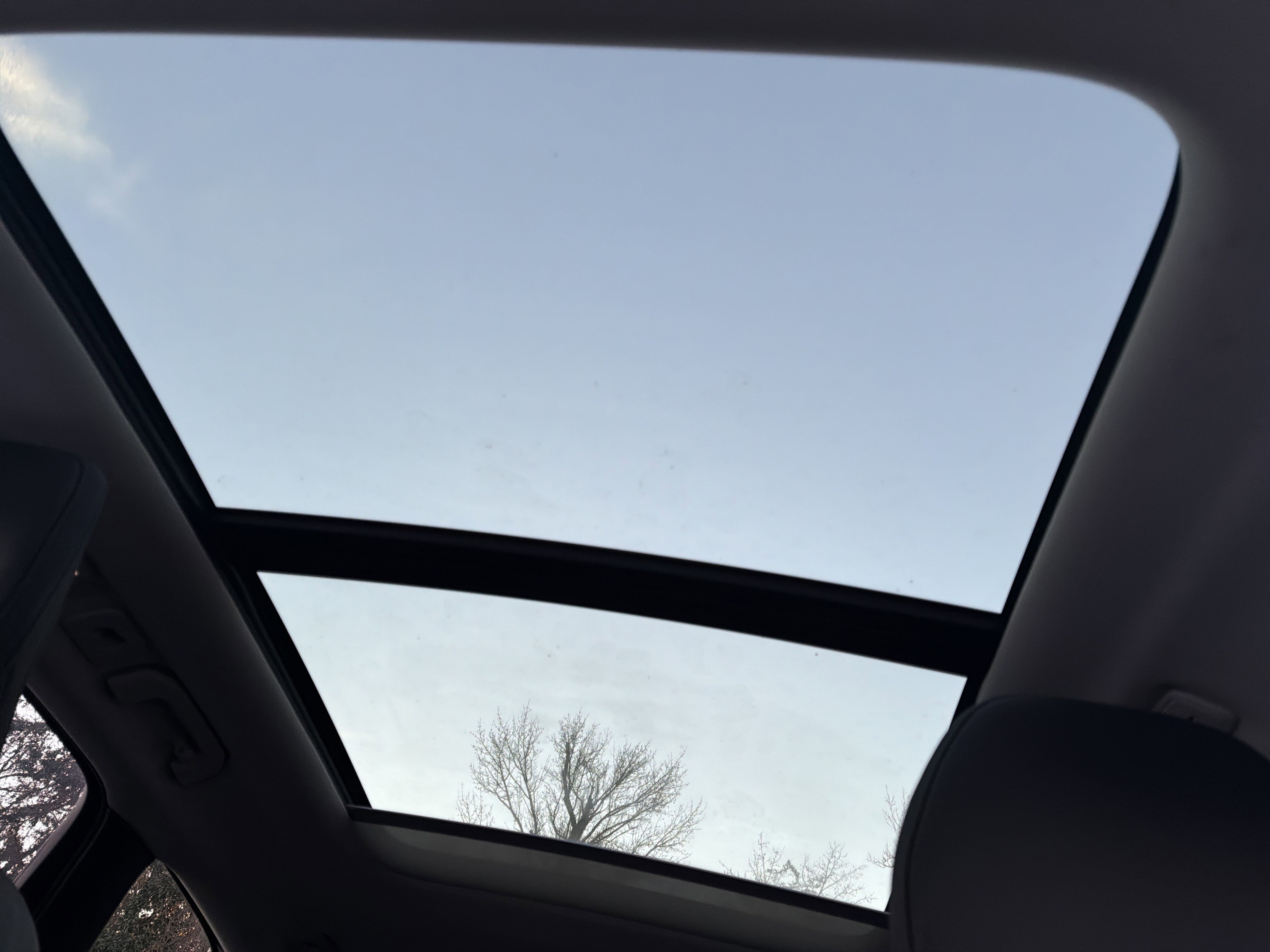 Certified 2025 Volvo XC60 B5 Plus image 28