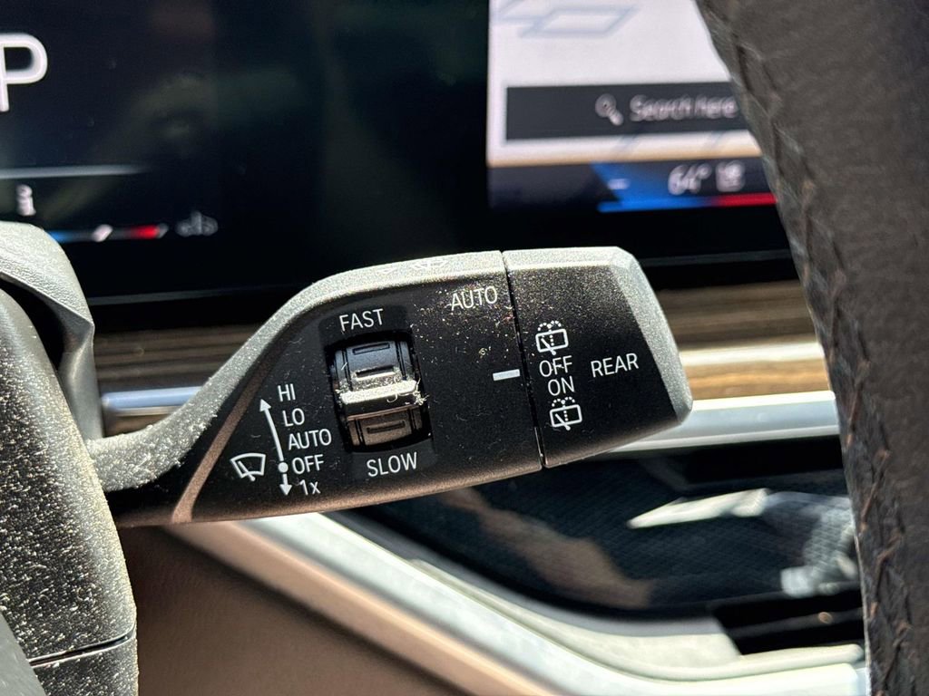 Used 2024 BMW X5 xDrive40i w/ Parking Assistance Package AWD/4WD image 39