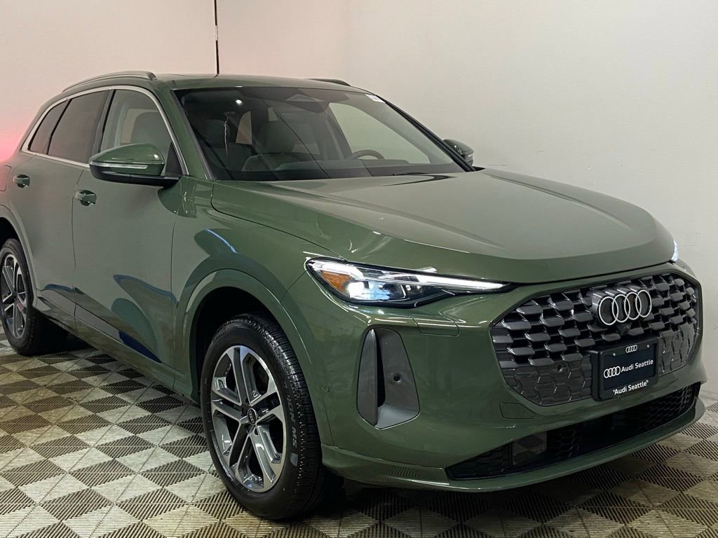 New 2025 Audi Q5 Premium Plus