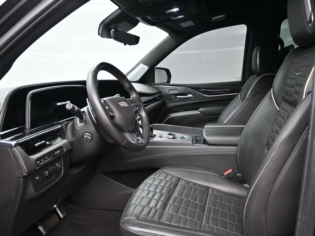 Certified 2024 Cadillac Escalade ESV V w/ LPO, ONYX Package AWD/4WD image 10