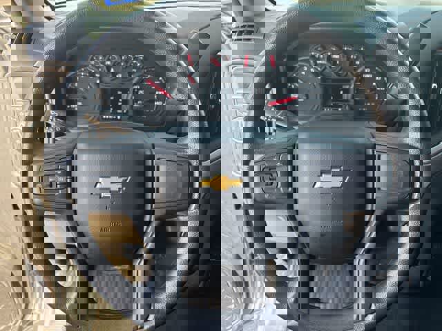 Used 2025 Chevrolet Silverado 1500 Custom image 13