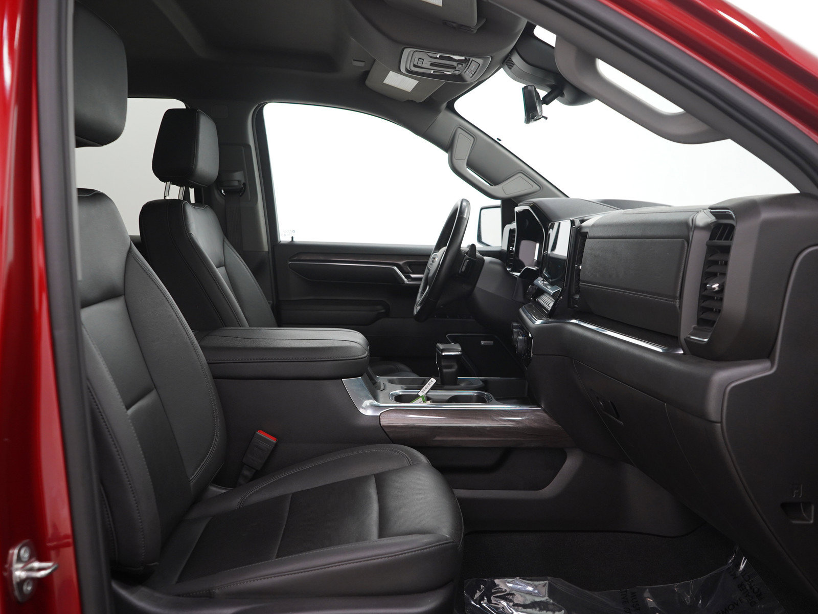 Used 2024 Chevrolet Silverado 1500 LTZ AWD/4WD image 13