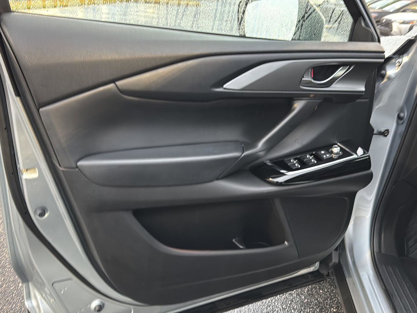 Used 2023 MAZDA CX-9 Touring image 14