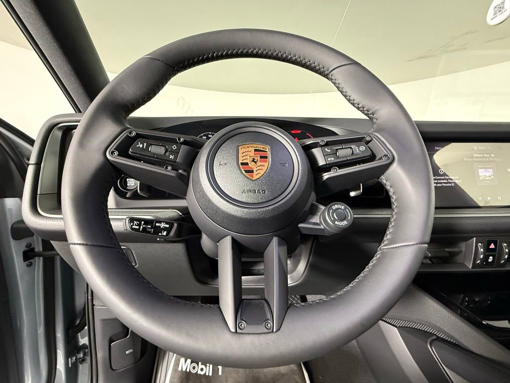 New 2026 Porsche Cayenne Coupe image 38