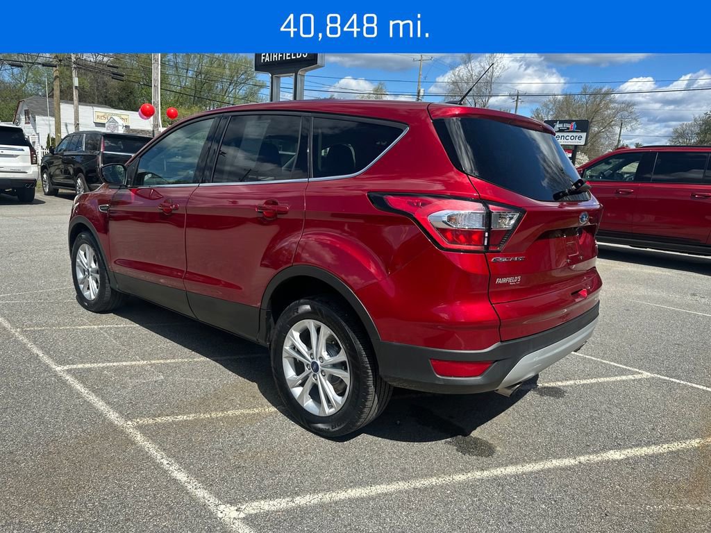 Used 2017 Ford Escape SE AWD/4WD image 3