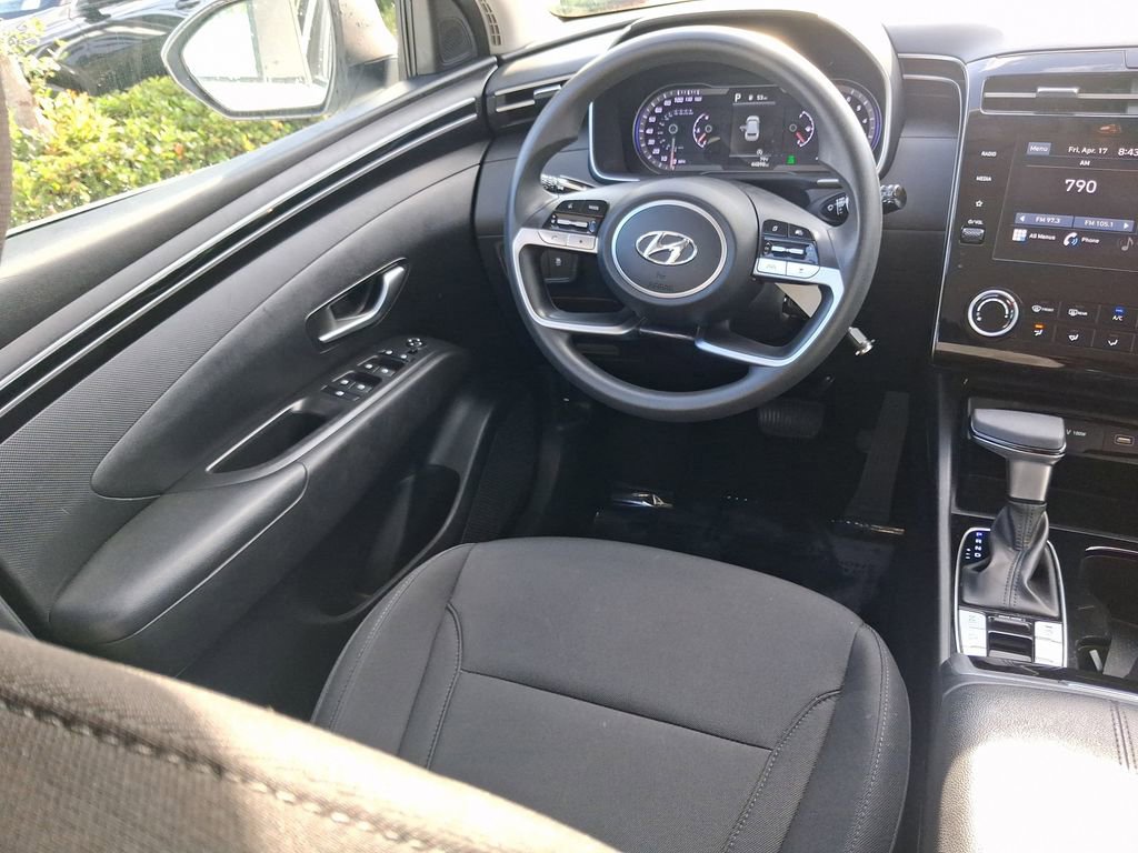 Used 2023 Hyundai Tucson SE AWD/4WD image 10
