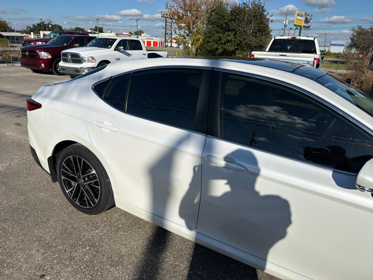 Used 2025 Toyota Camry XLE image 9