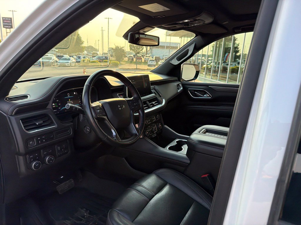 Used 2022 Chevrolet Suburban RST w/ Sport Performance Package AWD/4WD image 17