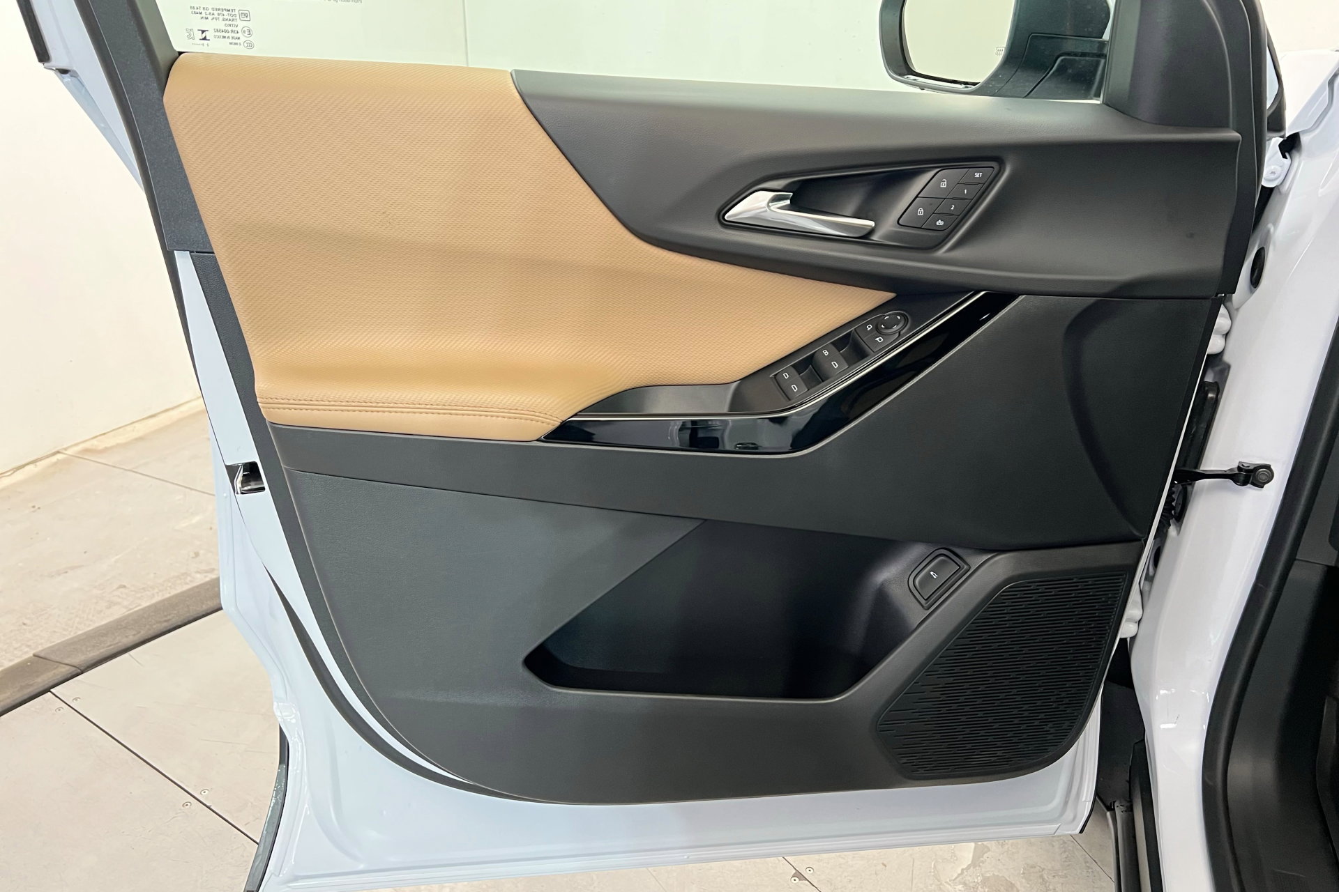 New 2026 Chevrolet Equinox ACTIV w/ Convenience Package III image 15