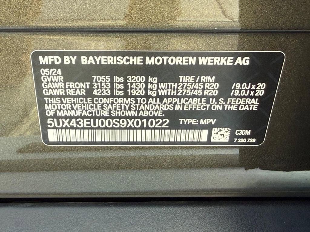 Certified 2025 BMW X5 xDrive50e w/ Executive Package image 24