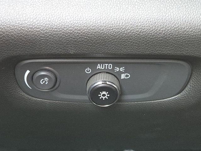 Used 2022 Chevrolet Traverse Premier w/ Redline Edition image 14