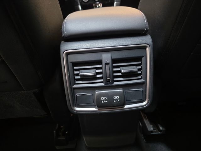 Used 2023 Subaru Forester Limited image 29