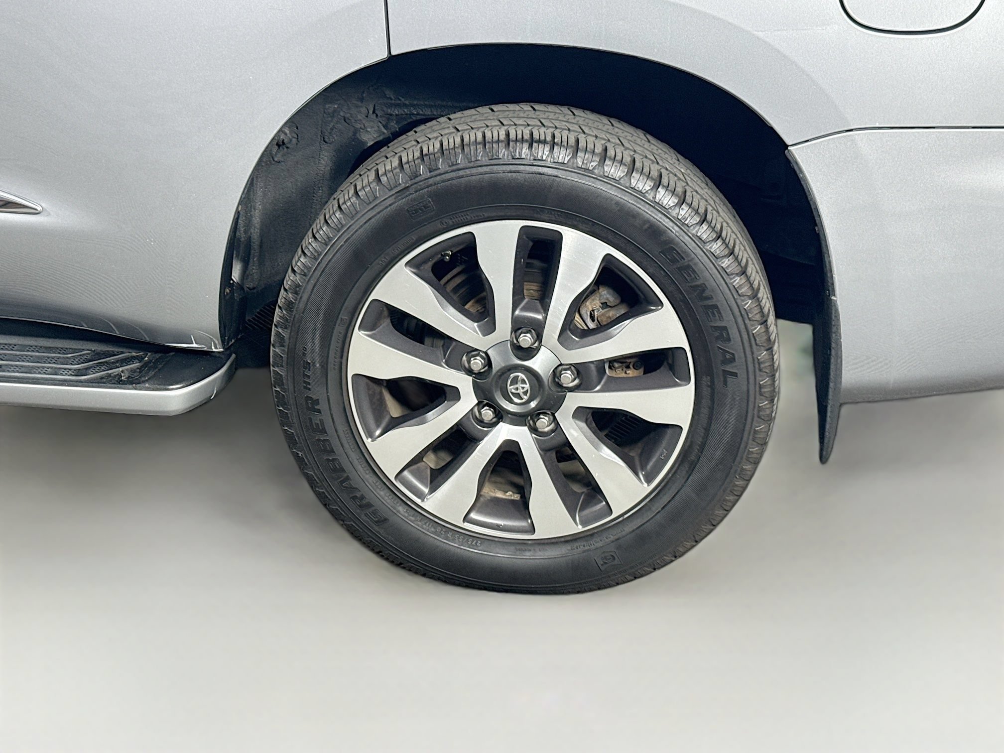 Certified 2019 Toyota Sequoia Limited w/ Safety & Convenience Package AWD/4WD image 9