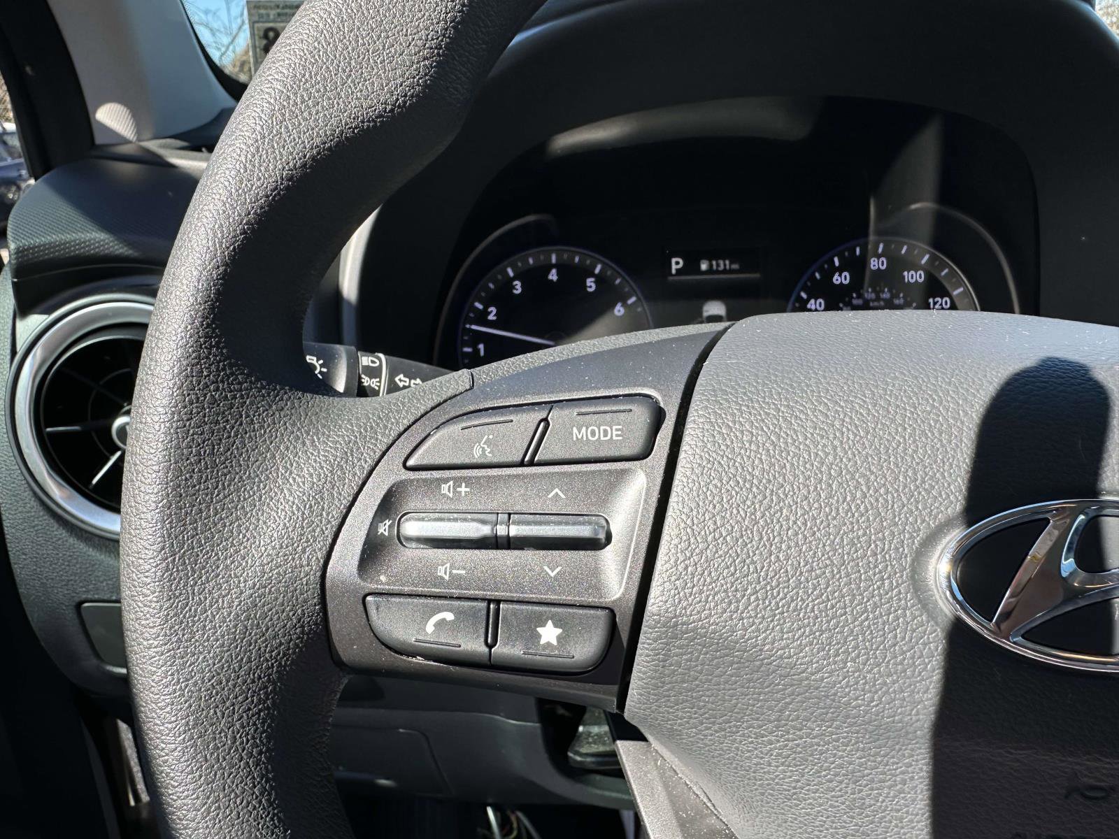 Used 2023 Hyundai Kona SEL image 31