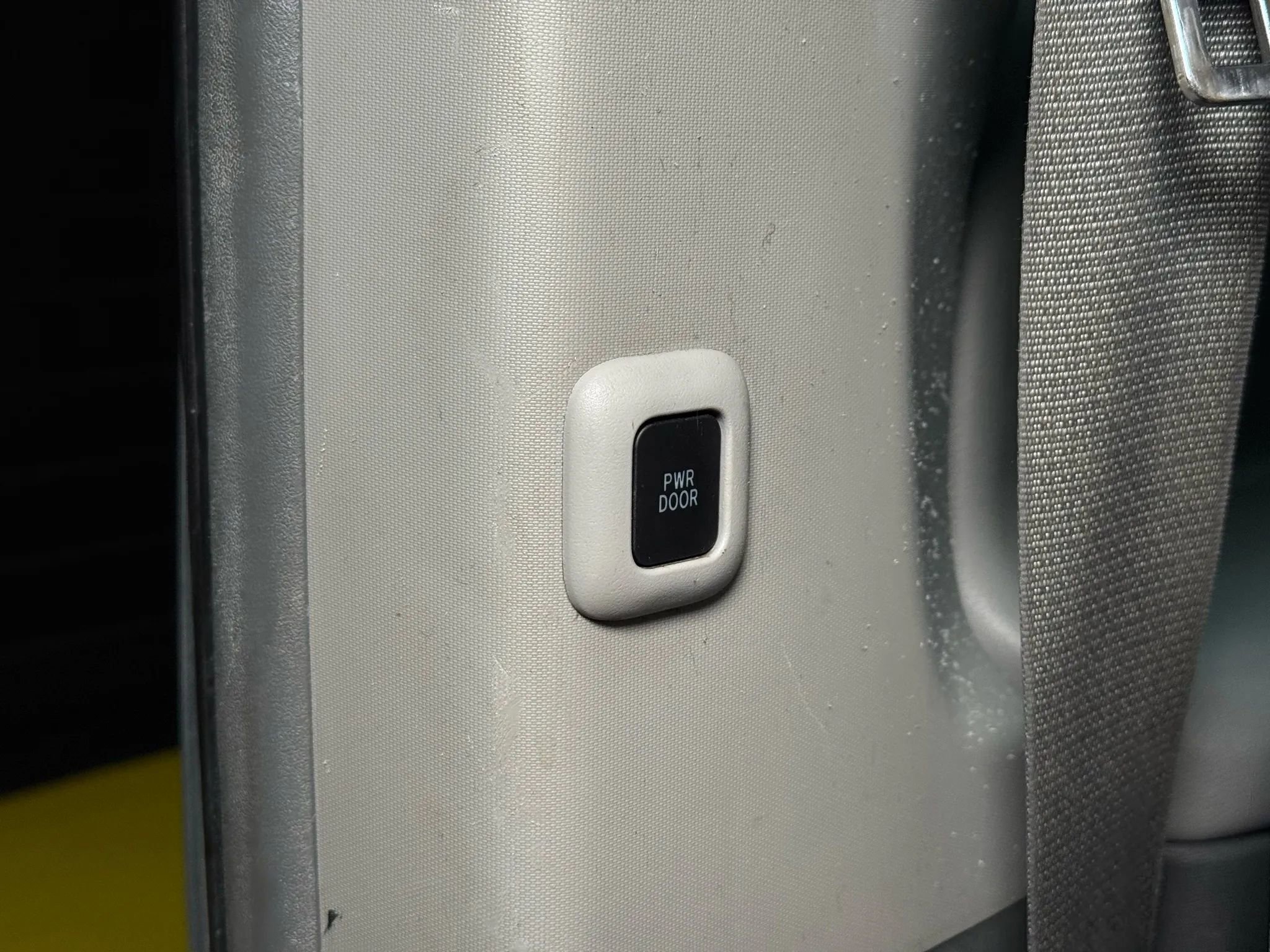 Used 2019 Toyota Sienna XLE FWD image 30