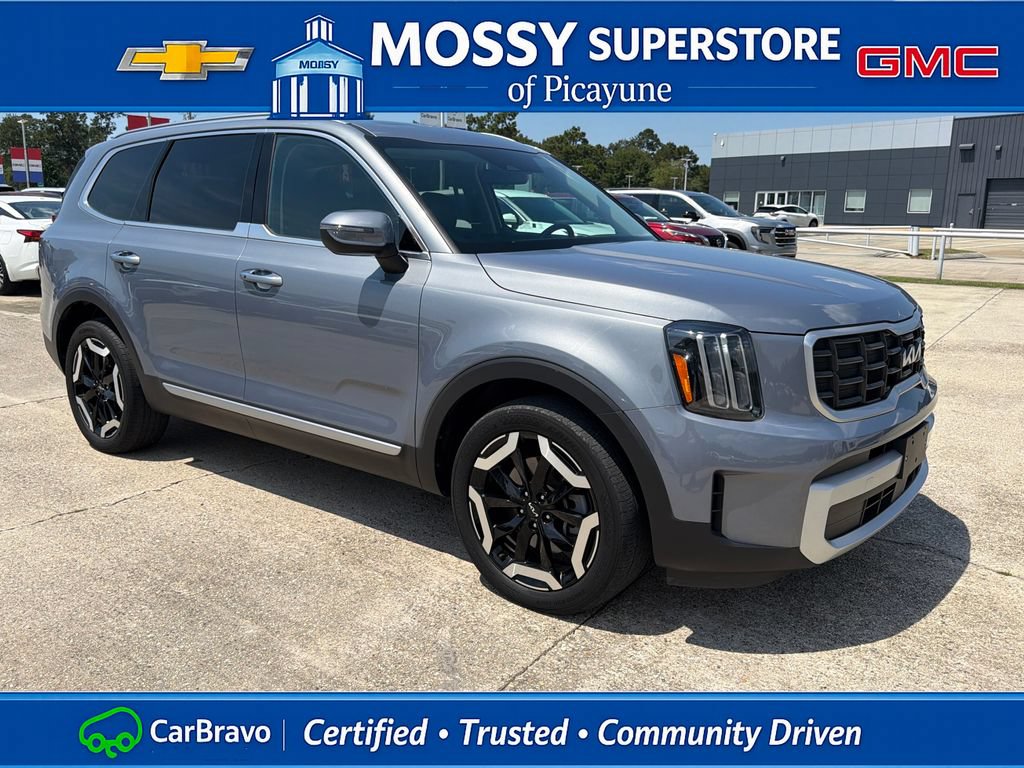 Used 2025 Kia Telluride S FWD image 10