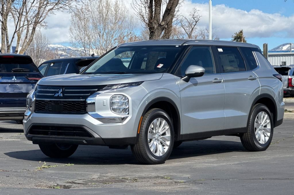 New 2026 Mitsubishi Outlander ES AWD/4WD image 8