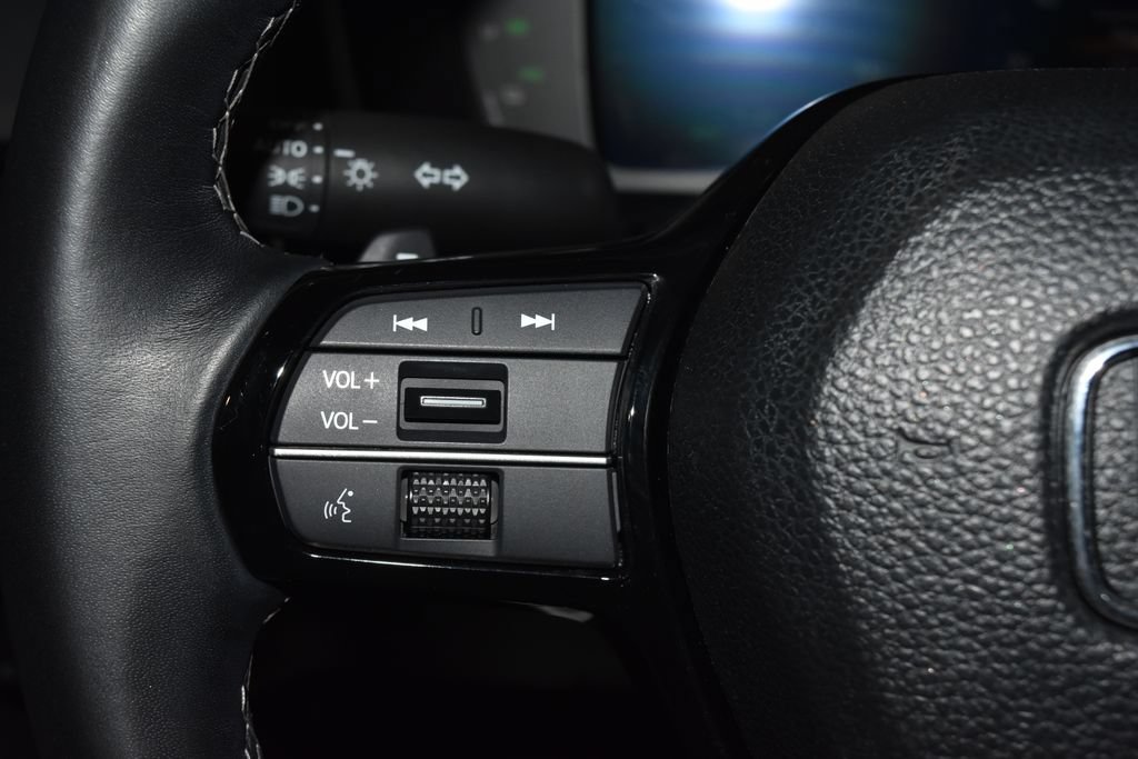 Used 2025 Honda Civic Sport Touring image 9