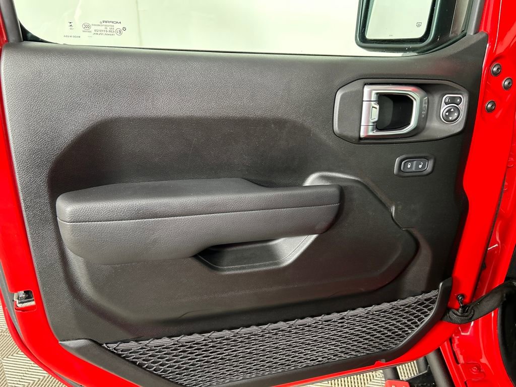 Used 2024 Jeep Wrangler Sport S image 11