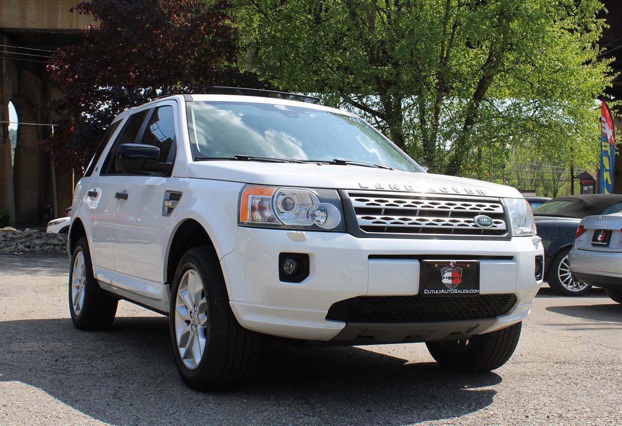 Used 2011 Land Rover LR2 HSE AWD/4WD image 8