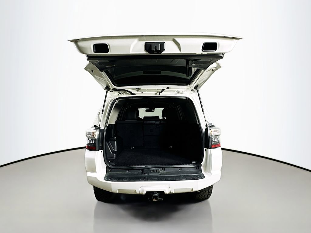 Used 2022 Toyota 4Runner SR5 Premium AWD/4WD image 35