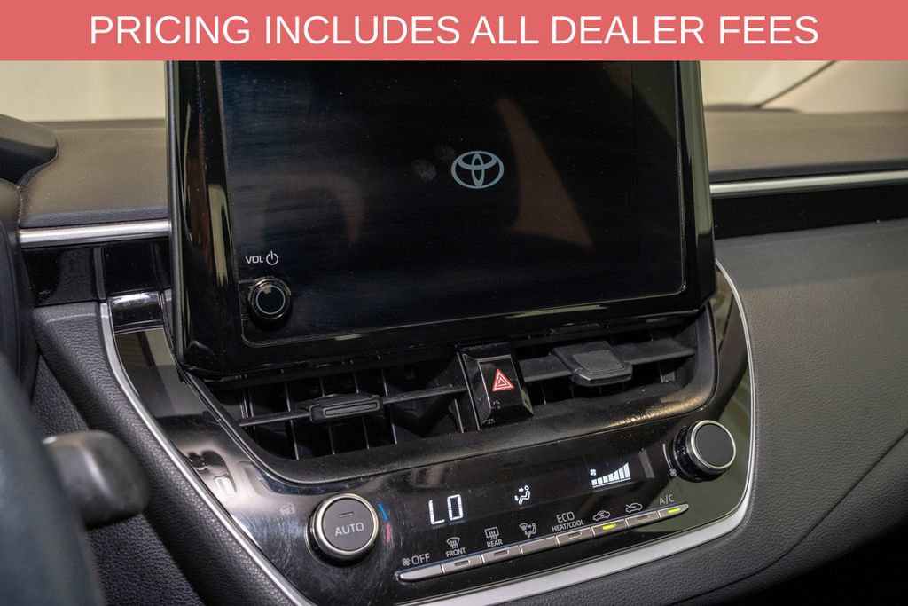 Used 2024 Toyota Corolla LE FWD image 12