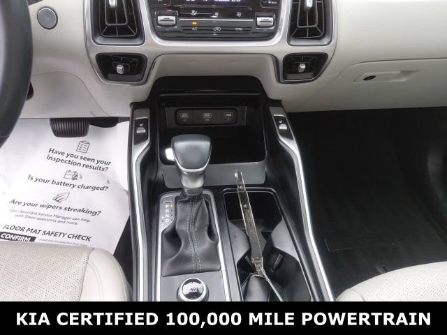 Certified 2022 Kia Sorento S w/ Panoramic Sunroof Package FWD image 14